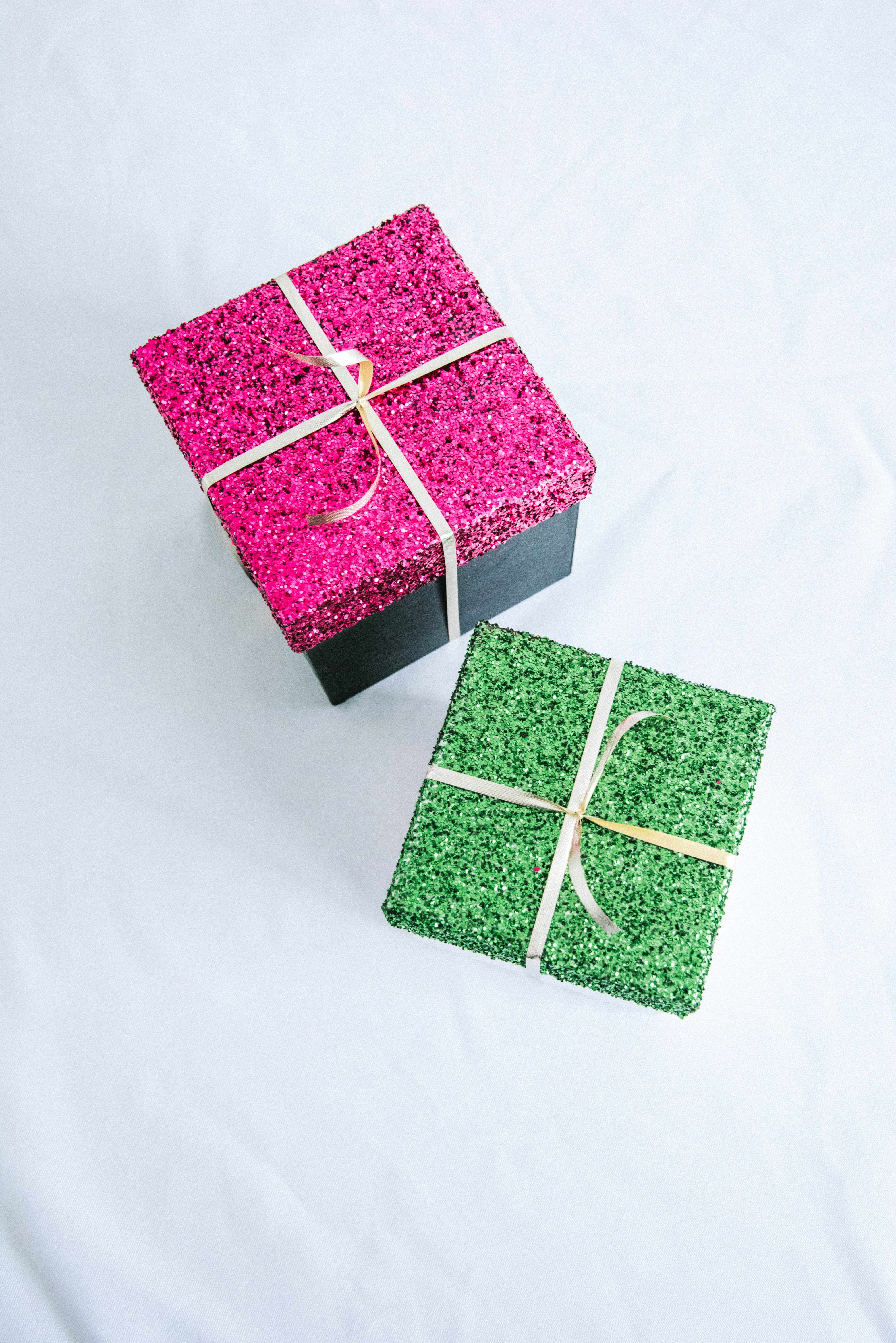 DIY Mini Holiday Piñata - Merry ChrisMoose Gift Box - Paper Glitter Glue